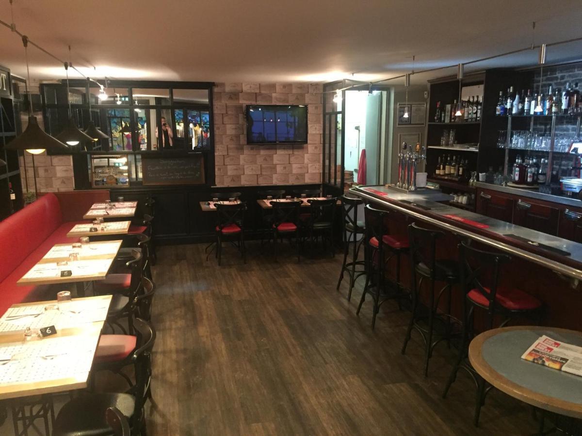 Hotel Restaurant Cousseau Parentis-en-Born Eksteriør bilde